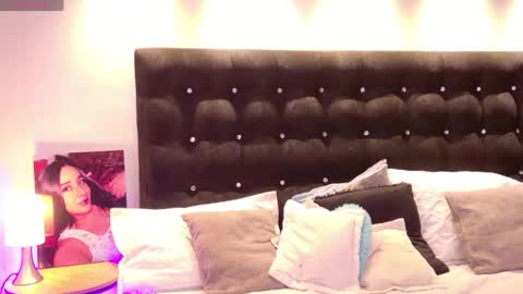 Snapshot of valen_scott_ chatting on 22, 4, 2026 Valen Scott online show from 22, 4, 2026