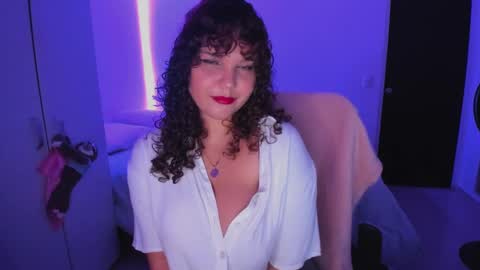 Snapshot of valen_smile_ chatting on 22, 12, 2024 valen_smile_ online show from 22, 12, 2024