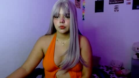 Snapshot of valenbeauty chatting on 8, 7, 2026 valenbeauty online show from 8, 7, 2026