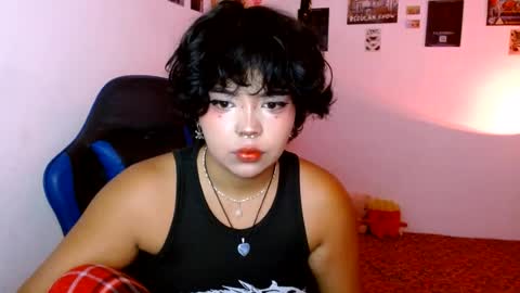 Snapshot of valenbeauty chatting on 2, 8, 2026 valenbeauty online show from 2, 8, 2026