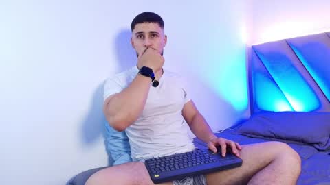 Snapshot of valenssio_moretti chatting on 27, 5, 2026 valenssio_moretti online show from 27, 5, 2026