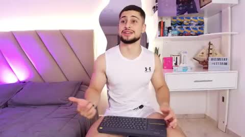 Snapshot of valenssio_moretti chatting on 17, 6, 2026 valenssio_moretti online show from 17, 6, 2026