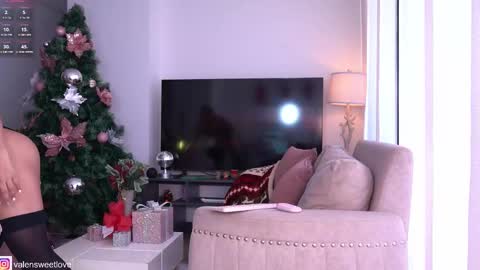 Snapshot of valensweetlove chatting on 19, 12, 2024 Valen online show from 19, 12, 2024