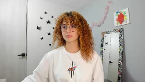 Snapshot of valent_27 chatting on 12, 7, 2026 Valentina online show from 12, 7, 2026