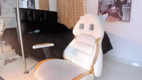 VALENTINA  online show from 21, 3, 2026