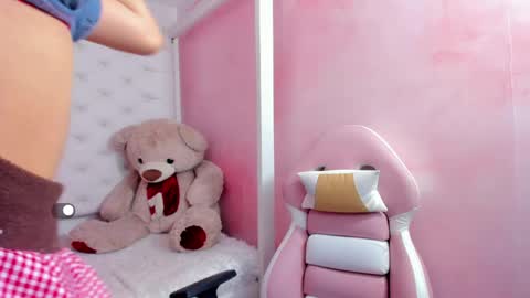 Snapshot of valentina__ortiz chatting on 30, 5, 2026 VALENTINA online show from 30, 5, 2026