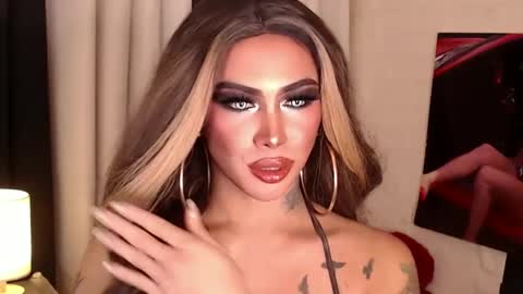 Snapshot of valentina_goddess_tsxxx chatting on 14, 1, 2025 Amanda online show from 14, 1, 2025