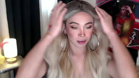 Snapshot of valentina_goddess_tsxxx chatting on 15, 2, 2025 Amanda online show from 15, 2, 2025