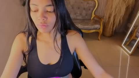 Snapshot of valentina_gomez_s chatting on 10, 7, 2026 Valentina online show from 10, 7, 2026