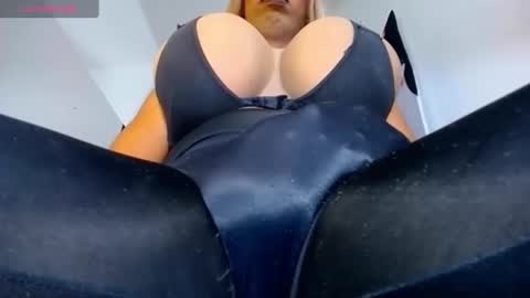 valentinabigcock23 online show from 22, 10, 2025