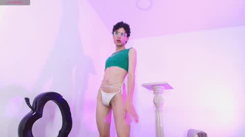 valentinaguerra1 online show from 5, 11, 2025