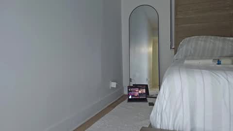 Snapshot of valentinaroseox chatting on 27, 4, 2026 Valxoxo31 online show from 27, 4, 2026