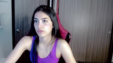 Snapshot of valentinasweet_ chatting on 2, 11, 2025 Valentina online show from 2, 11, 2025