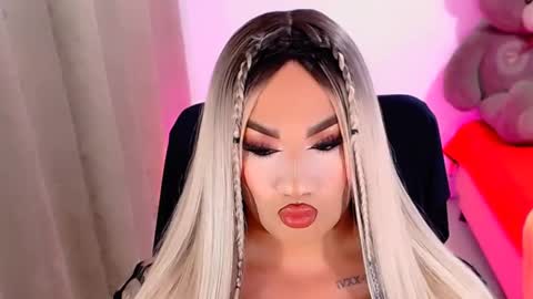    online show from 28, 2, 2025