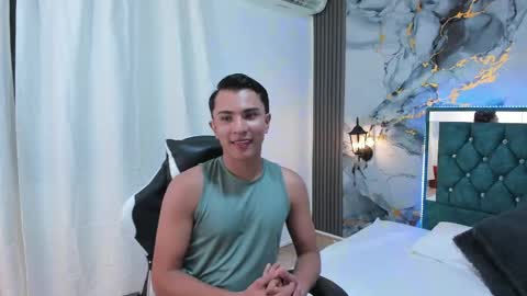 Valentino online show from 14, 4, 2026