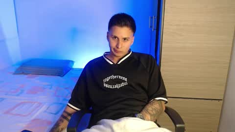 VALENTINO online show from 1, 2, 2026