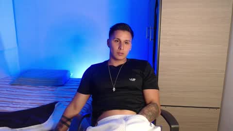 VALENTINO online show from 27, 3, 2026