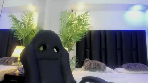 Snapshot of valeri_tafur chatting on 24, 10, 2025 valeri_tafur online show from 24, 10, 2025