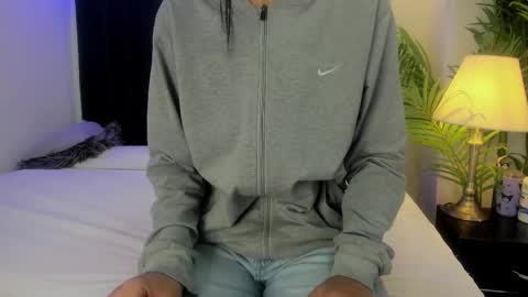 Snapshot of valeri_tafur chatting on 3, 11, 2025 valeri_tafur online show from 3, 11, 2025