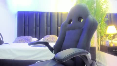 Snapshot of valeri_tafur chatting on 27, 11, 2025 valeri_tafur online show from 27, 11, 2025