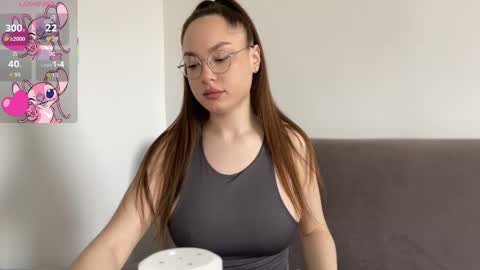 Snapshot of valeria_vibe chatting on 2, 5, 2026 valeria_vibe online show from 2, 5, 2026