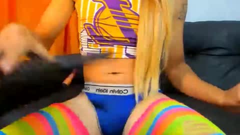 valeriapinkk online show from 23, 12, 2024