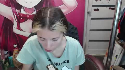 Snapshot of valeriaxkiss chatting on 9, 6, 2026 ValeriaXKiss online show from 9, 6, 2026