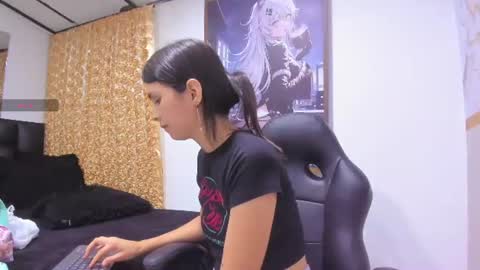 Snapshot of valerie__skinny chatting on 22, 6, 2026 valeri online show from 22, 6, 2026