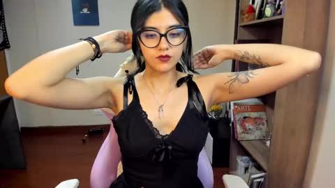 Snapshot of valerie__sky chatting on 2, 3, 2025 Val online show from 2, 3, 2025