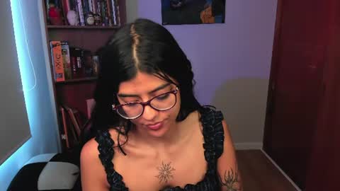 Snapshot of valerie__sky chatting on 4, 7, 2026 Val online show from 4, 7, 2026
