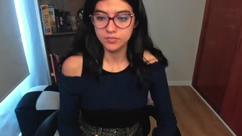 Snapshot of valerie__sky chatting on 15, 7, 2026 Val online show from 15, 7, 2026