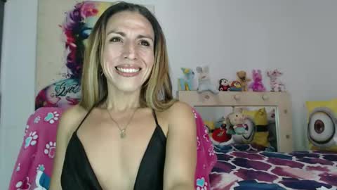 Snapshot of valerie_rousse chatting on 9, 5, 2026 valerie_rousse online show from 9, 5, 2026