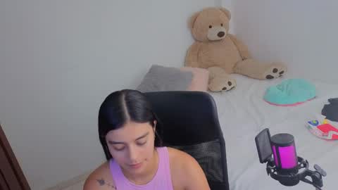 valerihouse_ online show from 9, 5, 2026