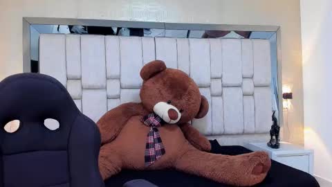 valerycooper23 online show from 19, 2, 2026