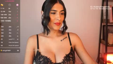 Snapshot of valeryrhouse_ chatting on 3, 12, 2025 All my links here online show from 3, 12, 2025