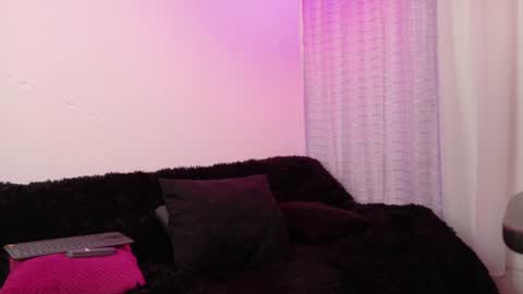 Snapshot of valerysnow_ chatting on 15, 7, 2026 Valery online show from 15, 7, 2026
