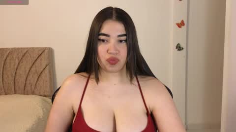 Snapshot of valeryyx chatting on 6, 5, 2026 Valery online show from 6, 5, 2026