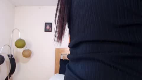 Snapshot of valesantodomingo chatting on 26, 2, 2025 Sofia online show from 26, 2, 2025