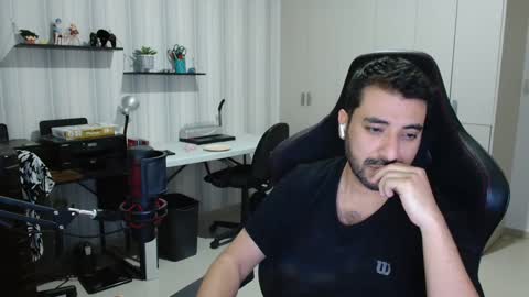 Roberto Carlos online show from 7, 10, 2025