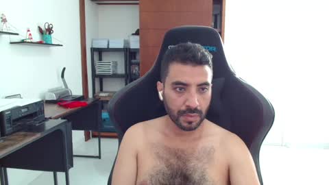 Snapshot of vallartamexi chatting on 25, 4, 2026 Roberto Carlos online show from 25, 4, 2026