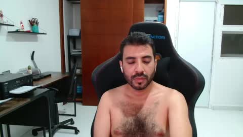 Snapshot of vallartamexi chatting on 9, 5, 2026 Roberto Carlos online show from 9, 5, 2026