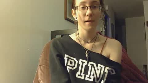 Snapshot of valleriestarr chatting on 6, 1, 2025 Vallerie Starr online show from 6, 1, 2025