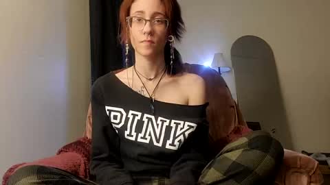 Snapshot of valleriestarr chatting on 18, 2, 2025 Vallerie Starr online show from 18, 2, 2025