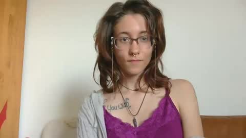 Snapshot of valleriestarr chatting on 8, 9, 2025 Vallerie Starr online show from 8, 9, 2025