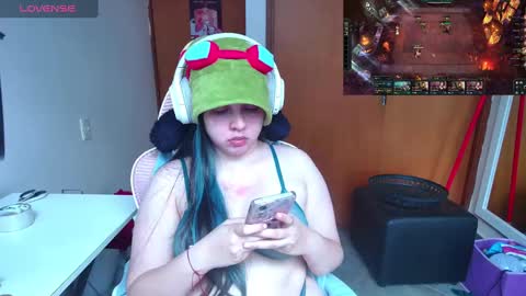 Im Violet online show from 10, 3, 2025