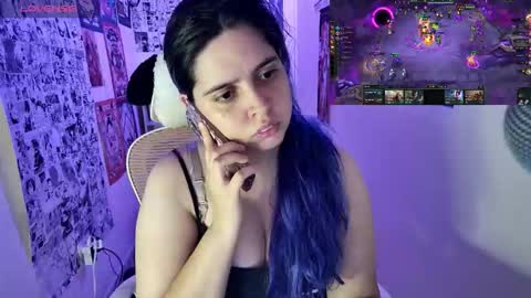 Im Violet online show from 12, 11, 2025