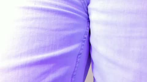 Snapshot of valloletsamar chatting on 4, 6, 2026 Vallolet Peach online show from 4, 6, 2026