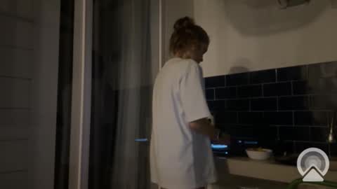 valure_lera online show from 2, 3, 2025