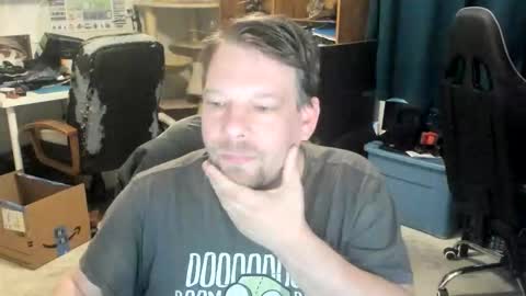 Snapshot of vandonh chatting on 11, 11, 2025 vandonh online show from 11, 11, 2025