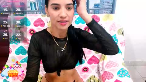 Snapshot of vanesa_19_ chatting on 24, 10, 2025 VANESA online show from 24, 10, 2025